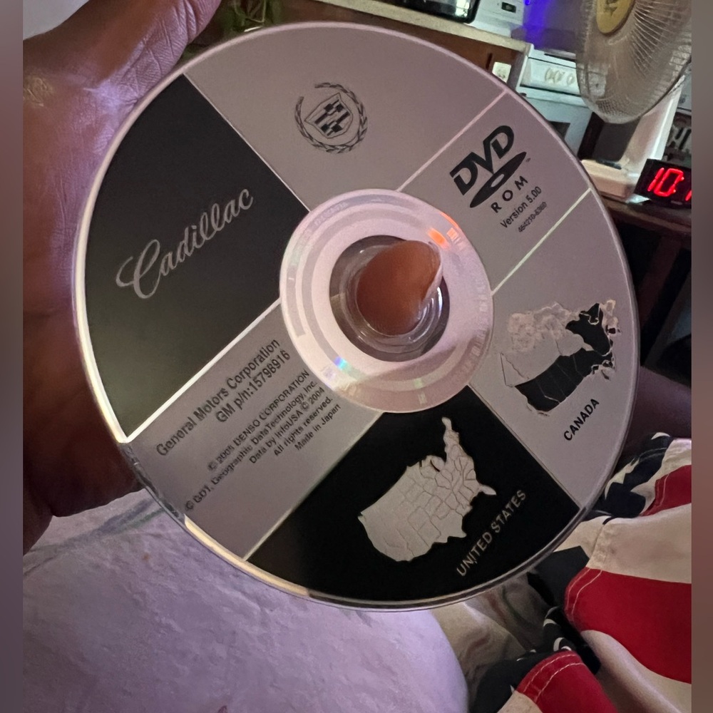 Up for sale we have a 100% original, factory OEM DVD Navigation map disc 💿👌🏾